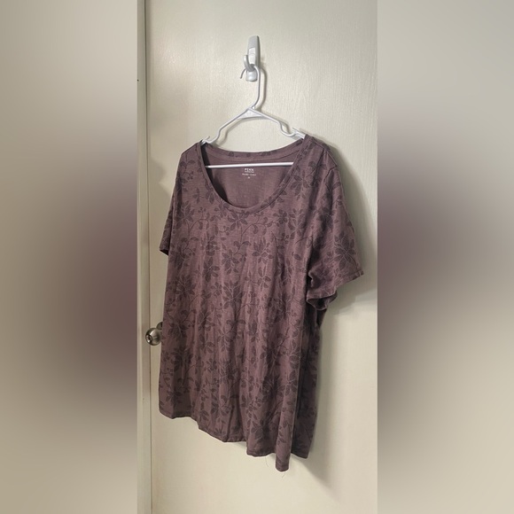 Patterned T-Shirt 3X - Picture 2 of 2